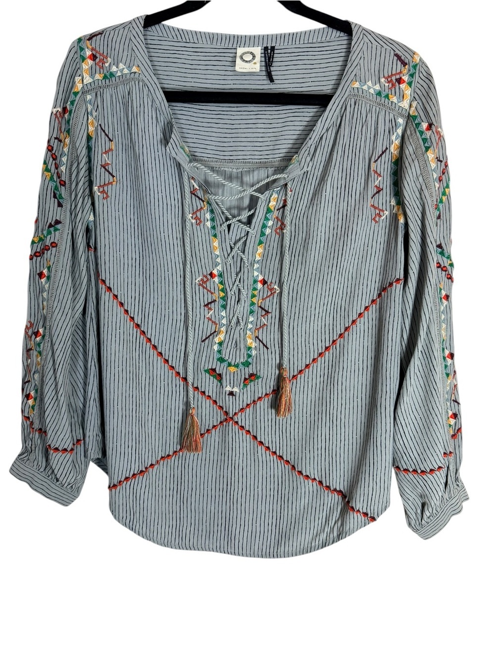 Anthropologie Akemi + Kin Embroidered Boho Peasant Blouse Size 2 - Picture 2 of 9